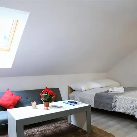 Apartahotel Republic Square Loft Praga