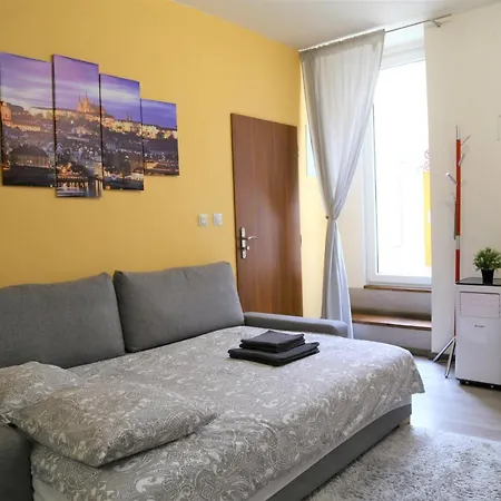 Republic Square Loft Apartahotel Praga