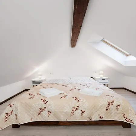 Republic Square Loft * Praga